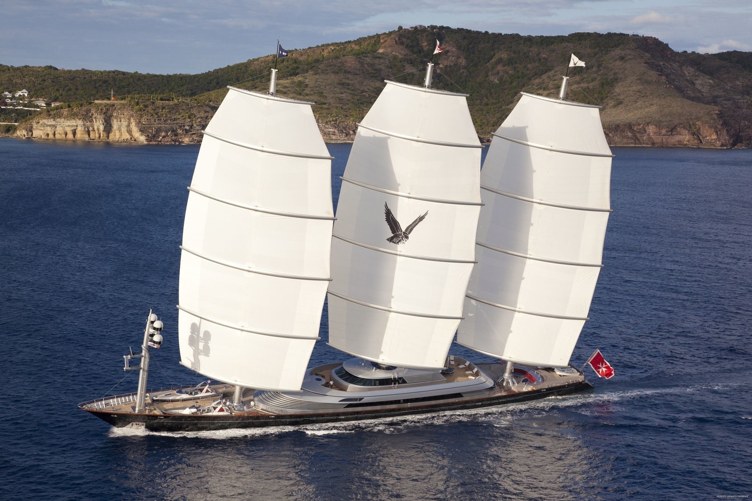 Yacht MALTESE FALCON, Perini Navi CHARTERWORLD Luxury Superyacht Charters